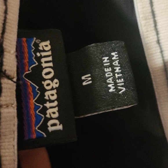 Patagonia Black Baggies Shorts - Picture 6 of 7